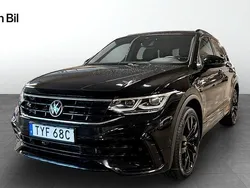 Svart Begagnad 2021 VW Tiguan R-line SUV | 379 900 kr (Dyr)