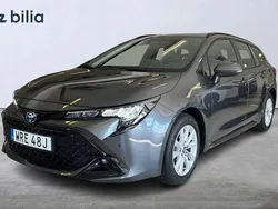 Mörkgrå Begagnad 2024 Toyota Corolla Active Kombi | 329 900 kr (Dyr)