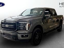 Grå (grey) Ny 2025 Ford F-150 Lariat Pickup | 1 051 440 kr (Lite dyr)