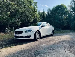 Vit Begagnad 2015 Volvo S60 Momentum Sedan | 163 000 kr (Lite dyr)