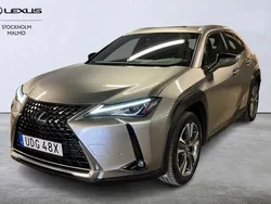 Grå Begagnad 2021 Lexus UX 300e SUV | 284 000 kr (Marknadspris)