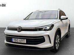 Vit Begagnad 2024 VW Tiguan SUV | 349 000 kr (Marknadspris)