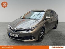Grå Begagnad 2017 Toyota Auris Touring Sports Edition Kombi | 164 900 kr (Marknadspris)