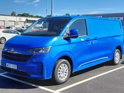 Blå Ny 2025 VW T6.1 Van | 571 250 kr (Marknadspris)