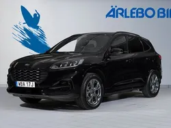 Svart Begagnad 2023 Ford Kuga ST-Line SUV | 349 900 kr (Dyr)