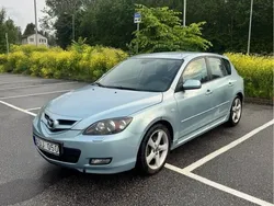Blå Begagnad 2007 Mazda 3 Inclusive Halvkombi | 14 000 kr (Marknadspris)