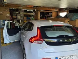 Vit Begagnad 2016 Volvo V40 Momentum Kombi | 88 000 kr (Marknadspris)