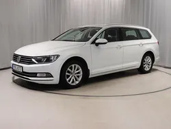 Vit Begagnad 2017 VW Passat Kombi | 159 000 kr (Marknadspris)