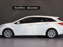 Vit Begagnad 2013 Hyundai i40 Kombi | 39 900 kr (Marknadspris)
