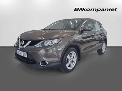 Brun Begagnad 2016 Nissan Qashqai S SUV | 139 900 kr (Marknadspris)