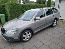 Brun Begagnad 2010 Skoda Octavia Scout Kombi | 55 000 kr (Marknadspris)
