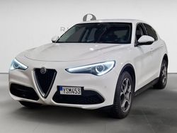 Vit Begagnad 2017 Alfa Romeo Stelvio Super SUV | 234 900 kr (Marknadspris)