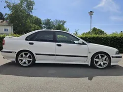 Vit Begagnad 2000 Volvo S40 Sedan | 38 000 kr (Dyr)