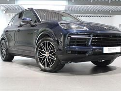 Ljusblå (moonlight blue metallic) Begagnad 2021 Porsche Cayenne SUV | 765 000 kr (Bra pris)