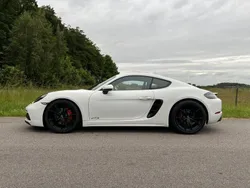 Vit Begagnad 2018 Porsche 718 Cayman Sportkupé | 795 000 kr