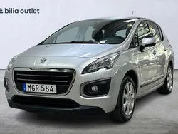 Ljusgrå Begagnad 2015 Peugeot 3008 Kombi | 109 900 kr