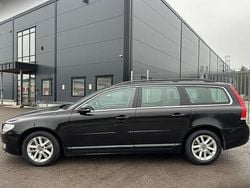 Svart Begagnad 2016 Volvo V70 Kombi | 249 900 kr