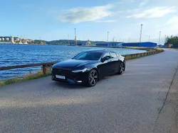 Svart Begagnad 2018 Volvo S90 R-Design Sedan | 299 999 kr (Marknadspris)