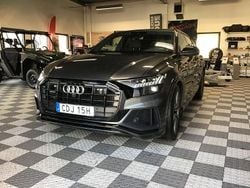 Grå Begagnad 2019 Audi Q8 S-Line SUV | 495 000 kr (Lite dyr)