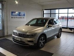 Silver Begagnad 2017 VW Tiguan Highline SUV | 215 000 kr (Marknadspris)