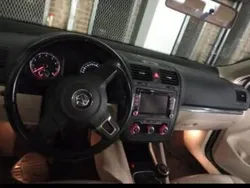 Vit Begagnad 2010 VW Jetta Sedan | 30 000 kr