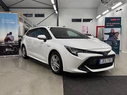 Vit Begagnad 2021 Toyota Corolla Kombi | 199 900 kr (Bra pris)