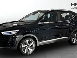 Svart Begagnad 2023 MG ZS Comfort Sedan | 327 490 kr (Marknadspris)