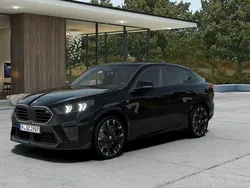 Black sapphire metallic Begagnad 2024 BMW X2 M Sport SUV | 679 500 kr