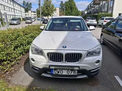 Vit Begagnad 2014 BMW X1 SUV | 90 000 kr (Marknadspris)