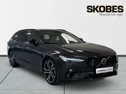 Grå Begagnad 2023 Volvo V90 Plus Kombi | 478 100 kr (Marknadspris)