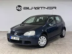Mörkblå Begagnad 2007 VW Golf VI Trendline Halvkombi | 39 900 kr (Marknadspris)