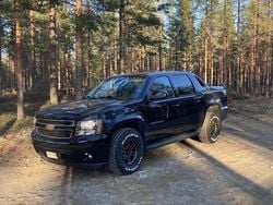 Svart Begagnad 2012 Chevrolet Avalanche | 179 000 kr