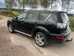 Svart Begagnad 2010 Mitsubishi Outlander SUV | 47 900 kr (Dyr)