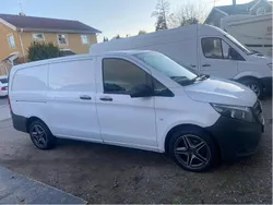 Vit Begagnad 2017 Mercedes Vito Minibuss | 120 000 kr (Marknadspris)