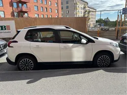 Vit Begagnad 2017 Peugeot 2008 SUV | 70 000 kr (Bra pris)