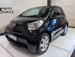 Svart Begagnad 2009 Toyota iQ Halvkombi | 39 900 kr (Marknadspris)