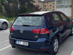 Blå Begagnad 2013 VW Golf VII Halvkombi | 109 000 kr (Lite dyr)