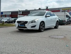 Vit Begagnad 2010 Volvo S60 Momentum Sedan | 69 900 kr (Lite dyr)