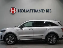 Grå Begagnad 2021 Kia Sorento 3 SUV | 399 800 kr (Marknadspris)