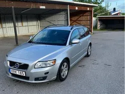 Grå Begagnad 2011 Volvo V50 Momentum Kombi | 25 000 kr (Superpris)