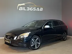 Svart Begagnad 2012 Volvo V60 R-Design Kombi | 134 800 kr (Marknadspris)