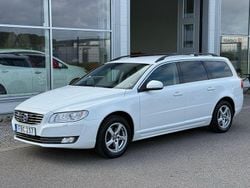 Vit Begagnad 2016 Volvo V70 Momentum Kombi | 178 900 kr (Lite dyr)