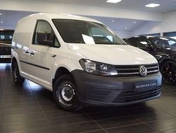 Vit Begagnad 2017 VW Caddy Minibuss | 104 800 kr (Marknadspris)