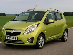 Grön Begagnad 2013 Chevrolet Spark Halvkombi | 29 000 kr (Marknadspris)