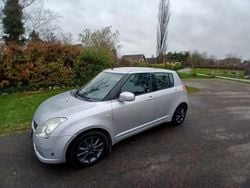 Silver Begagnad 2006 Suzuki Swift Halvkombi | 25 800 kr (Marknadspris)