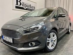 Grå Begagnad 2015 Ford S-MAX Business Edition Minibuss | 169 900 kr (Lite dyr)