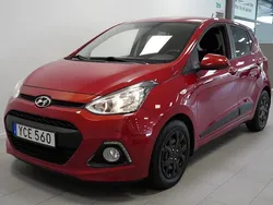 Röd Begagnad 2016 Hyundai i10 Comfort Halvkombi | 84 900 kr (Marknadspris)