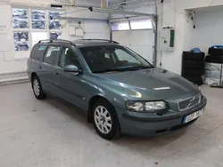 Grön Begagnad 2004 Volvo V70 Kombi | 29 900 kr (Marknadspris)
