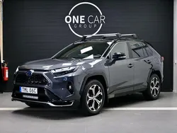 Grå Begagnad 2022 Toyota RAV4 Hybrid Premium SUV | 489 800 kr (Marknadspris)