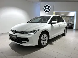 Vit Ny 2024 VW Golf VIII Life Halvkombi | 309 900 kr (Marknadspris)